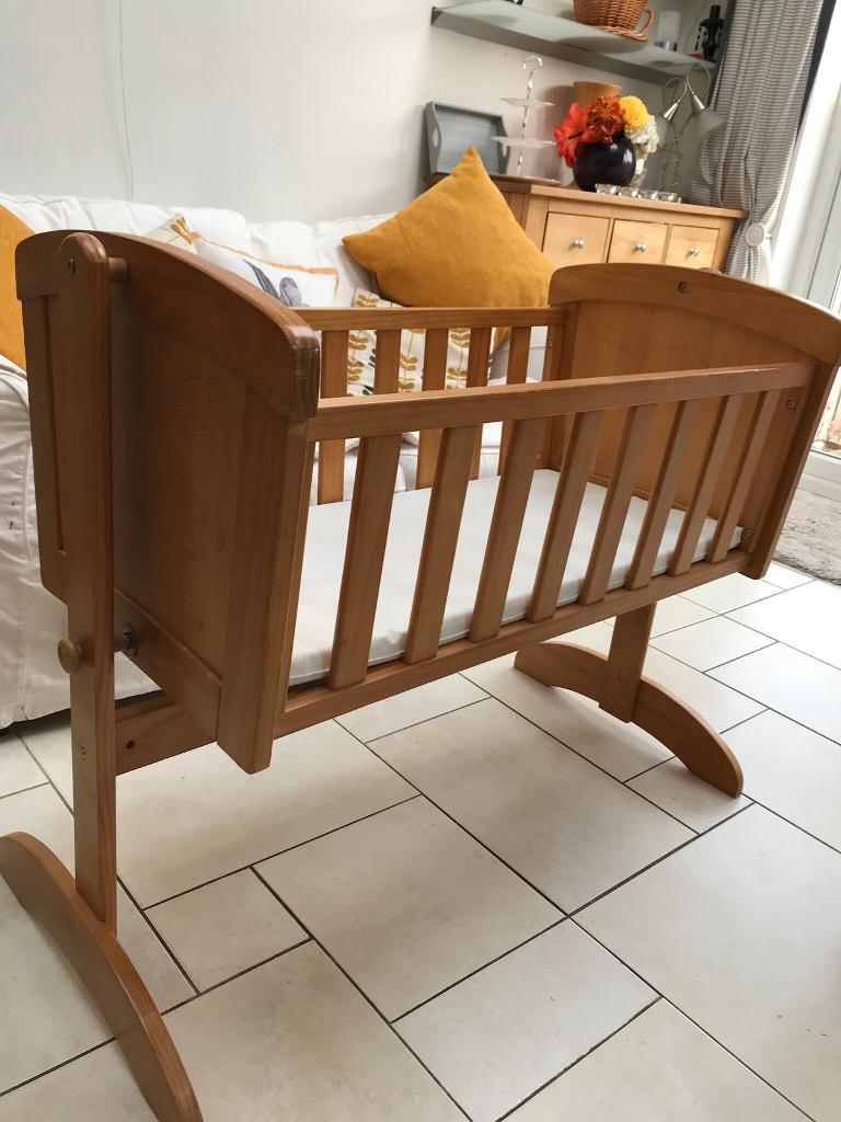 winnie the pooh rocking crib